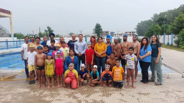 ऊना में संपन्न हुई जिला स्तरीय तैराकी प्रतियोगिता, 30 खिलाड़ियों ने दिखाया दम